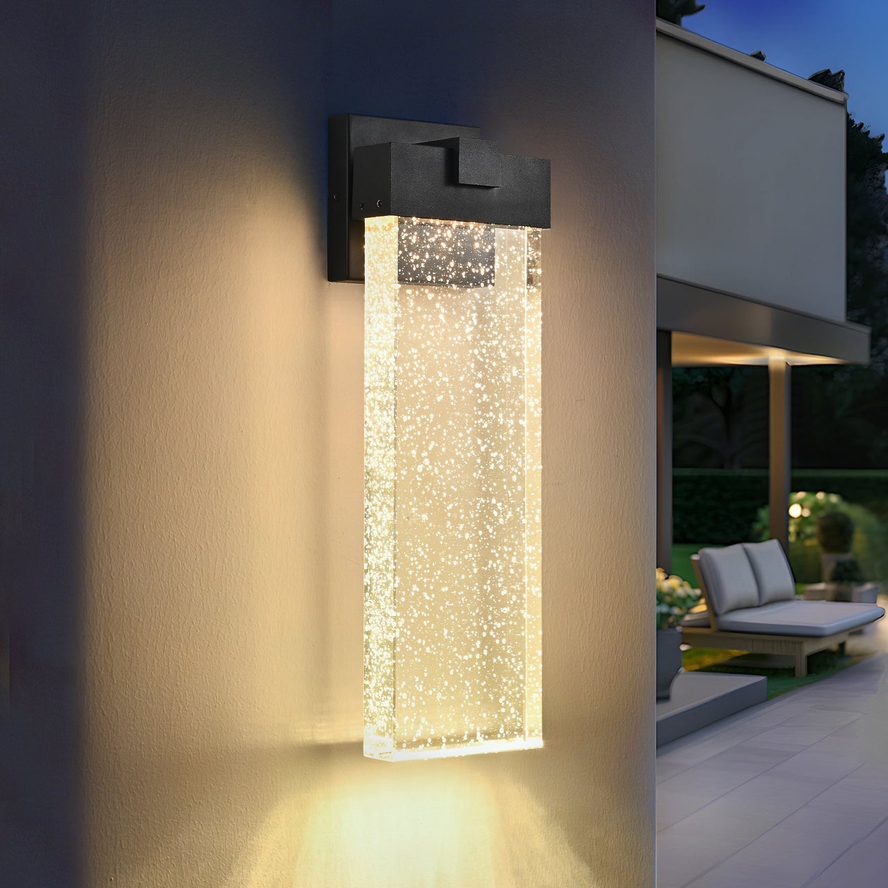 Modern Outdoor Wall Light Fixture