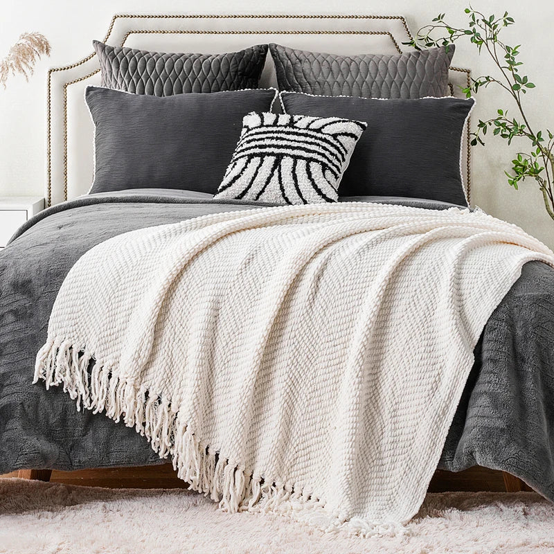 Chielina Knitted Throw Blanket
