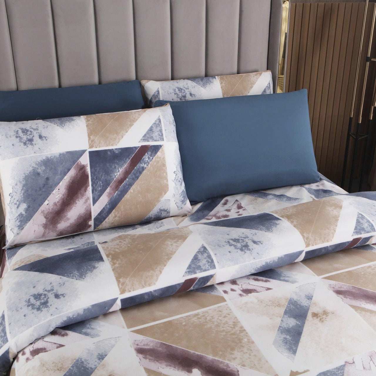 Pearl Bay 6 Piece Bed Sheet & Pillow Set