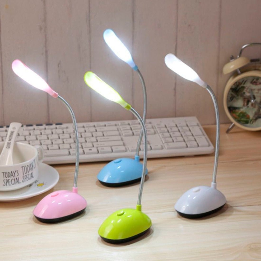 Adjustable LED Table lamp - Modern design - Casatrail.com