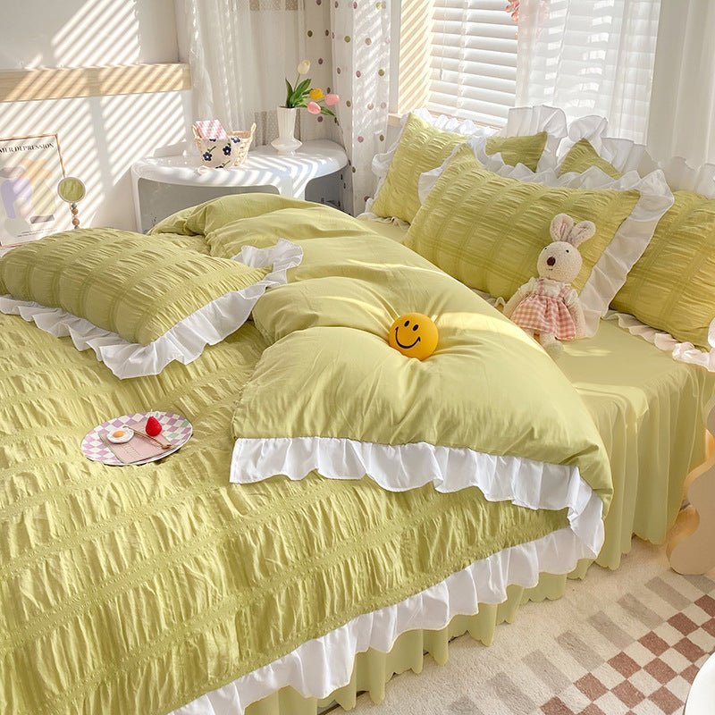 Four - Piece Bedding Set with Quilt Cover - Casatrail.com