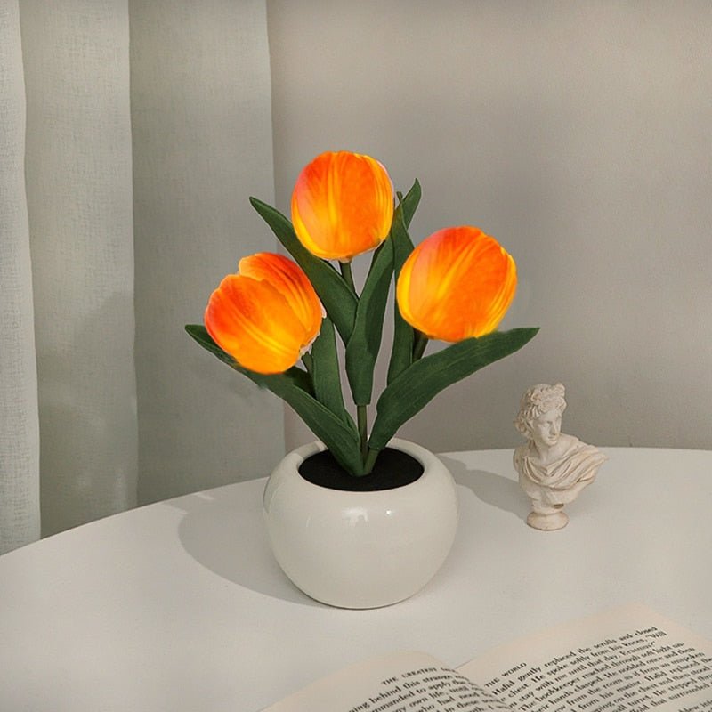 Tulip Shaped Floral Table Lamp - Casatrail.com