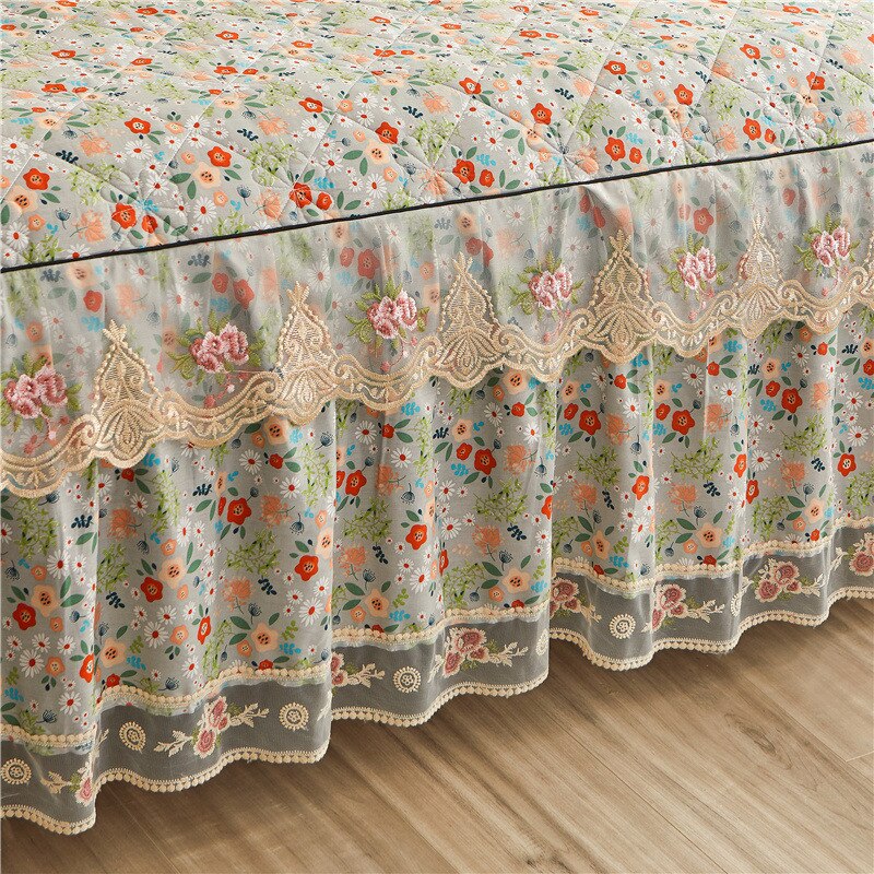 Elegant Lace Bedspreads - Luxury King Size Bed Cover