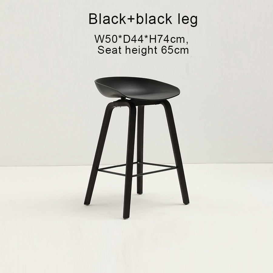Counter Kitchen Stool with PP Seat and Beech Wood Legs