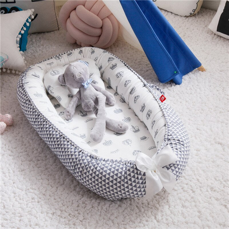 Portable Baby Nest Bed with Pillow