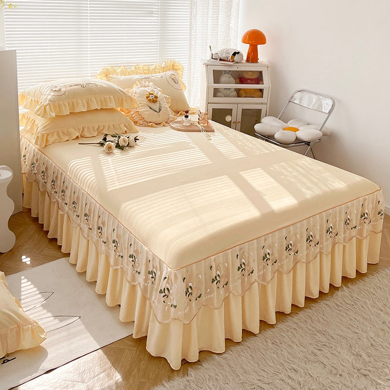 Lace Bed Cover for Queen/King Size Bed with Solid Color