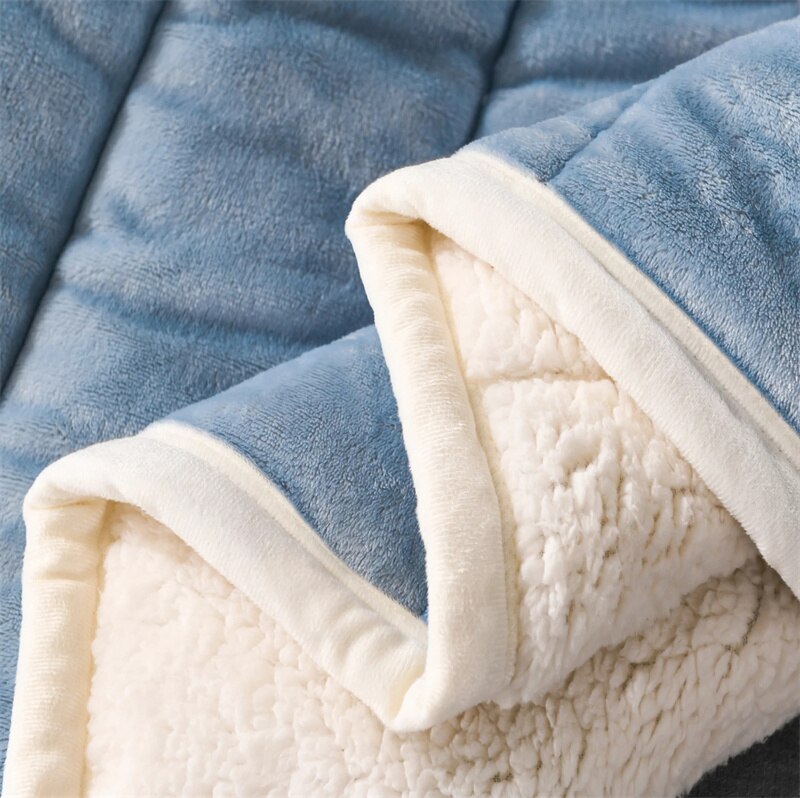 Warm 3-Layer Coral Fleece Blanket Quilt