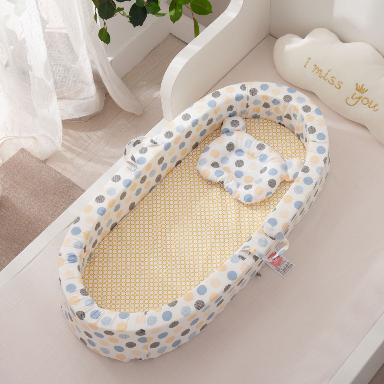 Portable Baby Nest Bed Pillow