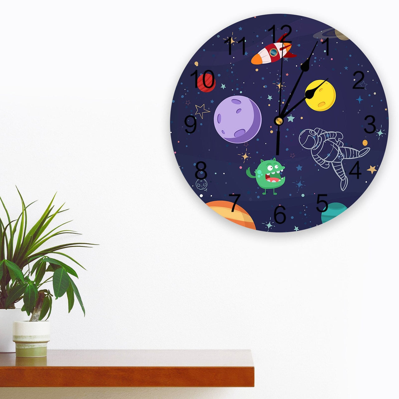 Astronaut Wall Clock - Large Round Silent Clock - Casatrail.com