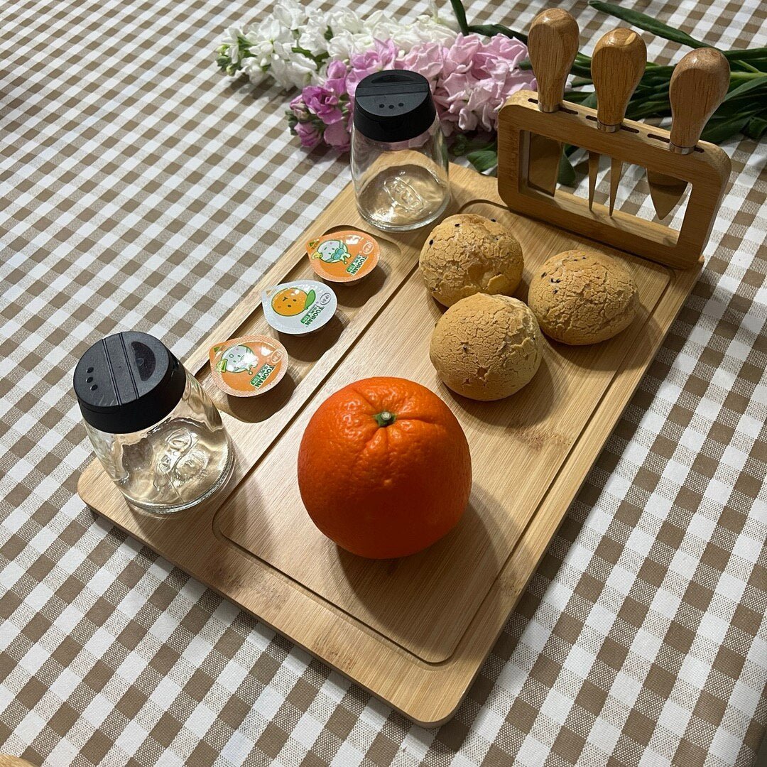 Bamboo Cheese Board Set with Stainless Steel Knives - Casatrail.com