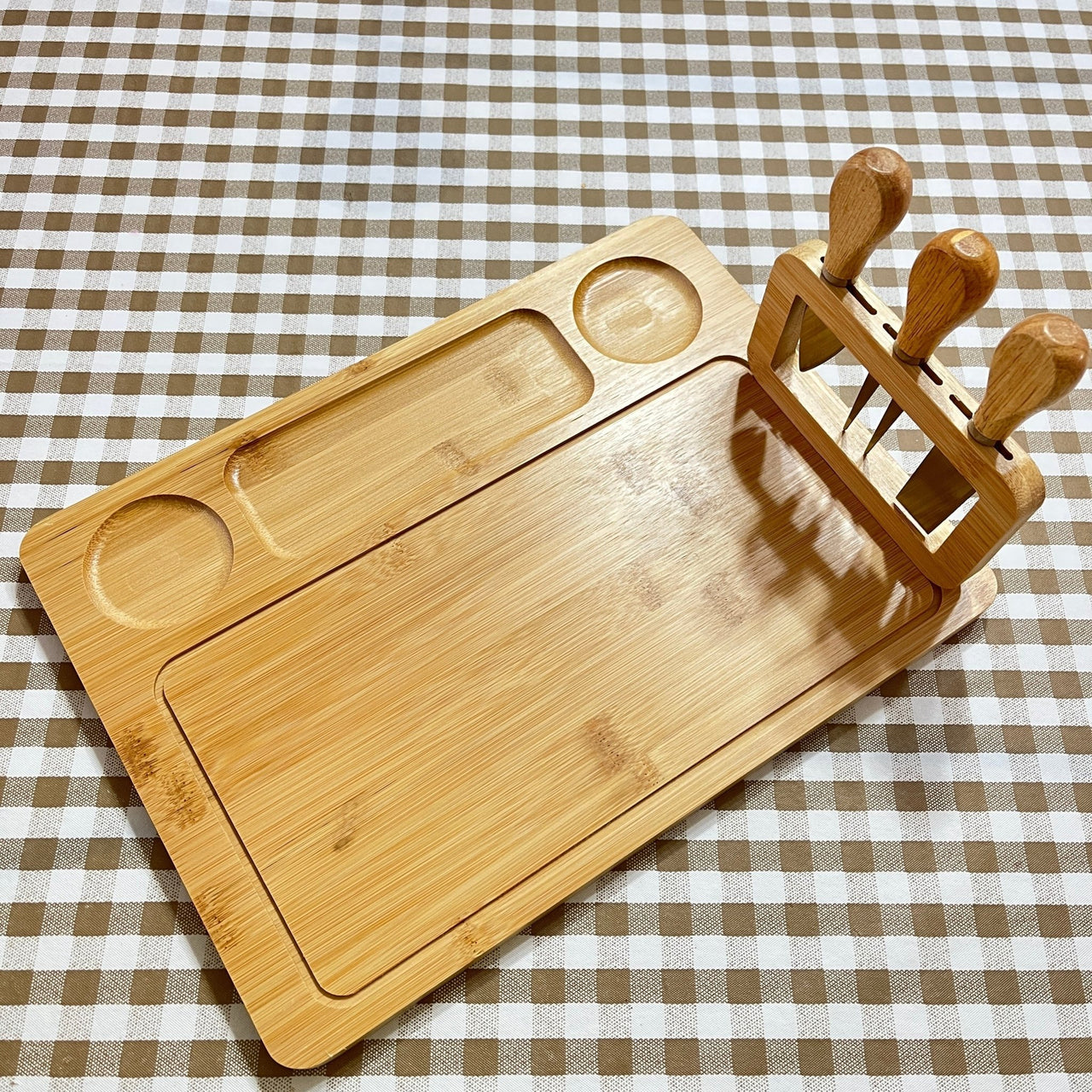 Bamboo Cheese Board Set with Stainless Steel Knives - Casatrail.com