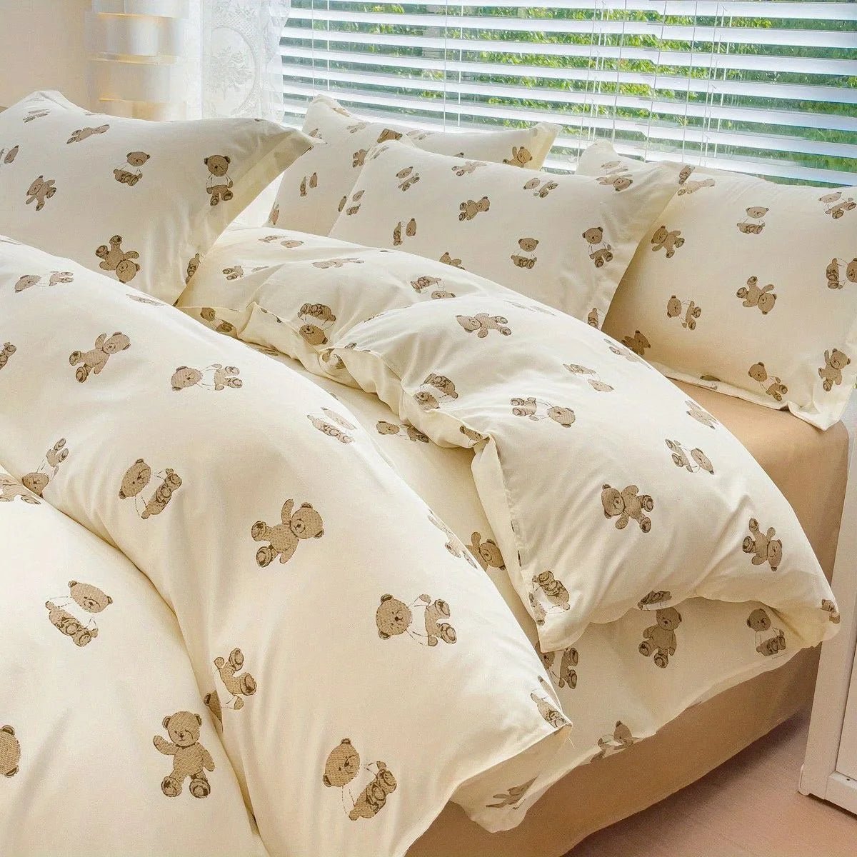 Bedding Set - Duvet Cover, Flat Sheet, Quilt Cover With Pillowcase - Casatrail.com