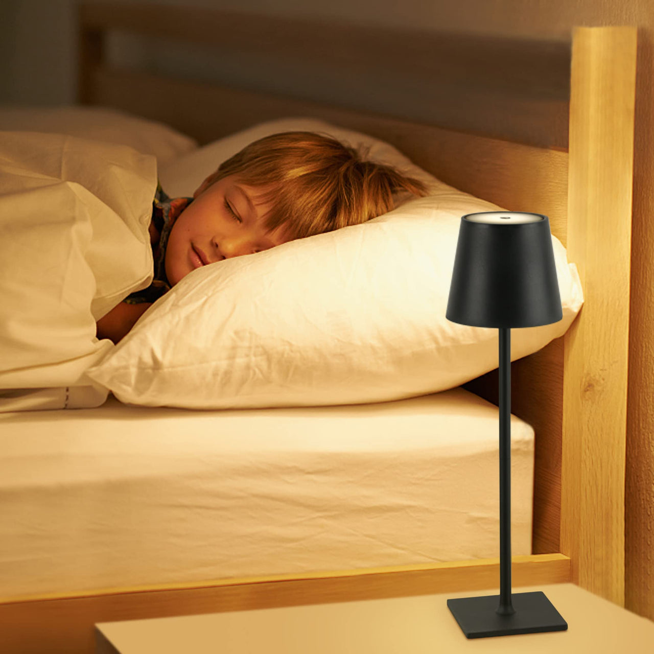 Bedroom Table Lamp With Wireless Charging - Casatrail.com