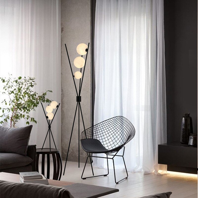 Black Floor Lamp and 3D Moon Lamp Shade - Casatrail.com