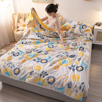 Thumbnail for Breathable Summer Quilt - Thin Comforter for Adults and Kids - Casatrail.com