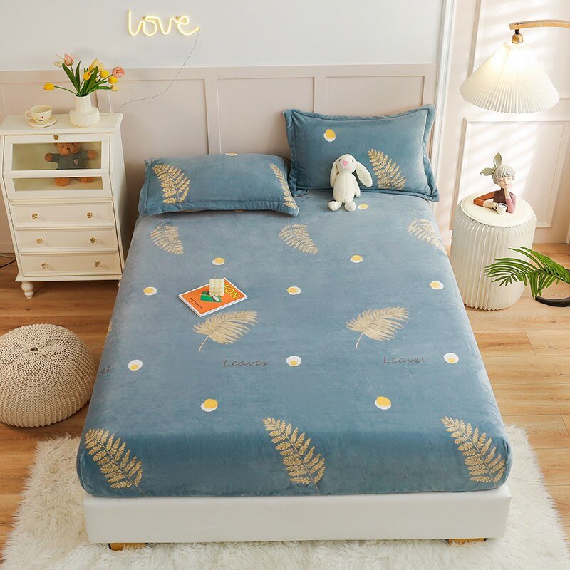 Cartoon Style Warm Bed Cover - Velvet Fitted Sheet - Casatrail.com