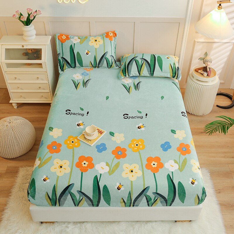 Cartoon Style Warm Bed Cover - Velvet Fitted Sheet - Casatrail.com