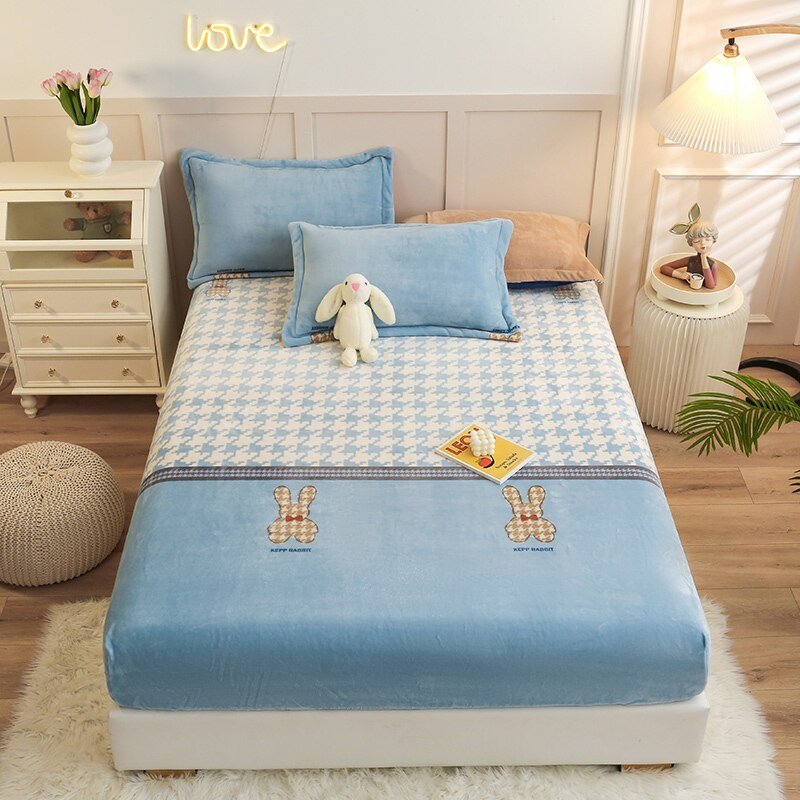 Cartoon Style Warm Bed Cover - Velvet Fitted Sheet - Casatrail.com