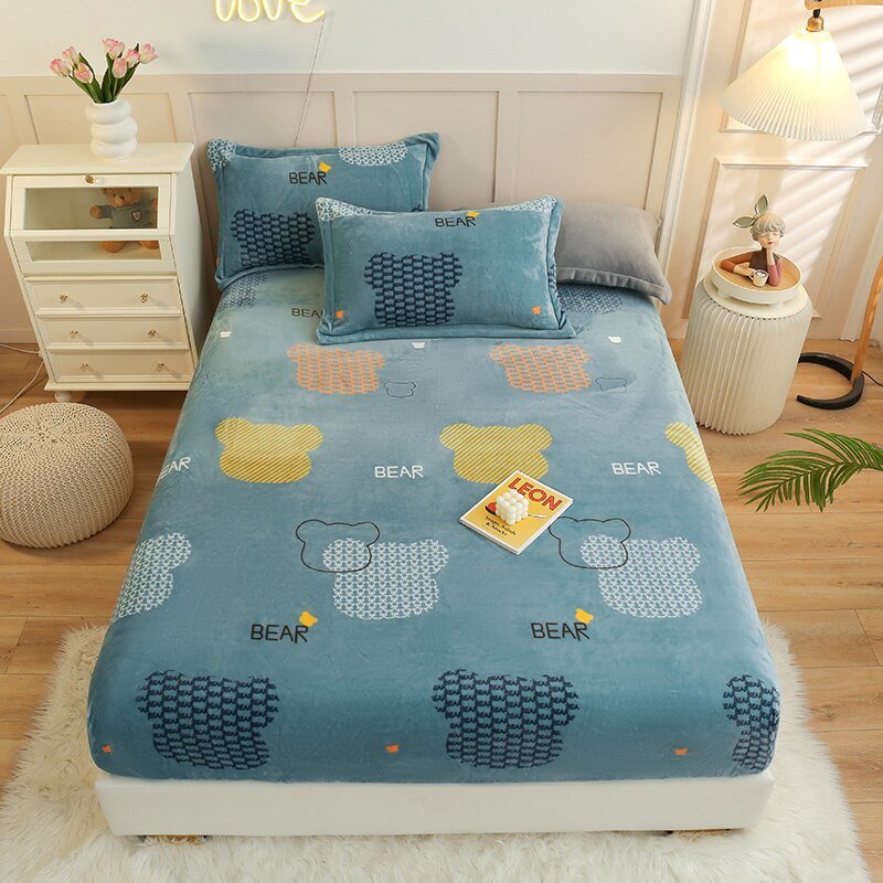 Cartoon Style Warm Bed Cover - Velvet Fitted Sheet - Casatrail.com