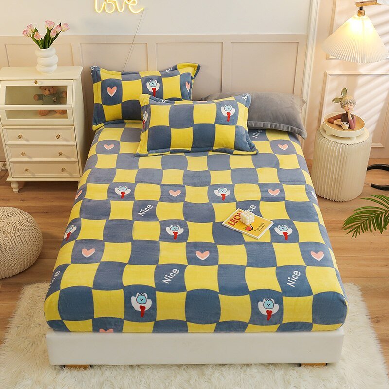 Cartoon Style Warm Bed Cover - Velvet Fitted Sheet - Casatrail.com