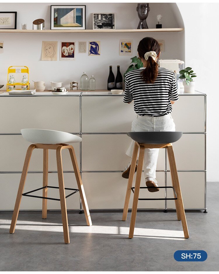 Counter Kitchen Stool with PP Seat and Beech Wood Legs - Casatrail.com