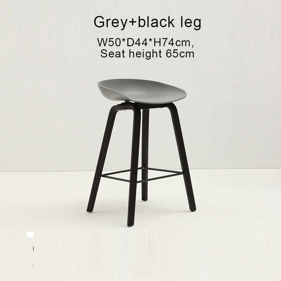 Counter Kitchen Stool with PP Seat and Beech Wood Legs - Casatrail.com