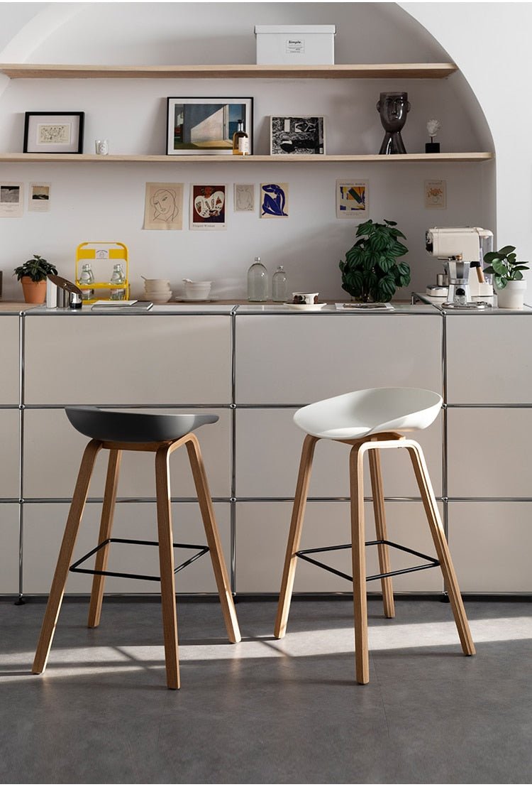 Counter Kitchen Stool with PP Seat and Beech Wood Legs - Casatrail.com