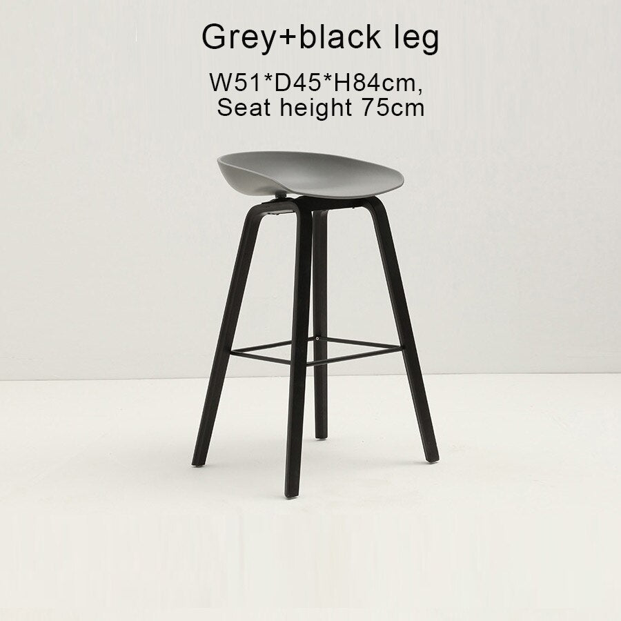 Counter Kitchen Stool with PP Seat and Beech Wood Legs - Casatrail.com