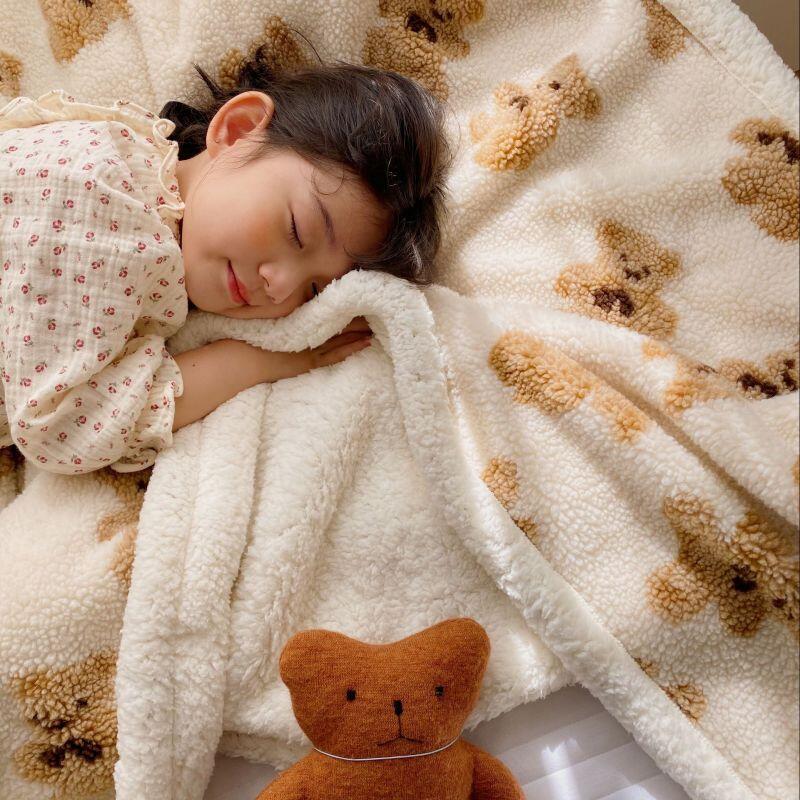 Cute Bear Lamb Wool Blanket for Soft Warmth on Sofa - Casatrail.com