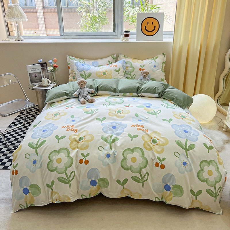 Cute Cartoon Bed Linen Set: Floral Print, Full Queen Size - Casatrail.com