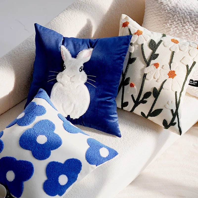 Cute Throw Pillow Cover For Sofa With Nordic Flower Design - Casatrail.com