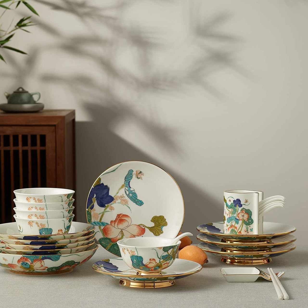Elegant 31 - Piece Premium Porcelain Dinnerware Set - Casatrail.com