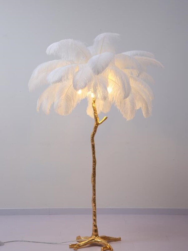 Elegant Nordic LED Floor Lamp with Ostrich Feather - Casatrail.com