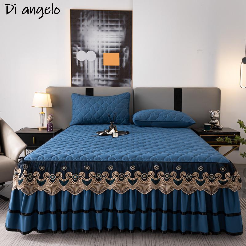 Embroidered Velvet Luxury Bedspread - Wedding Gift - Casatrail.com