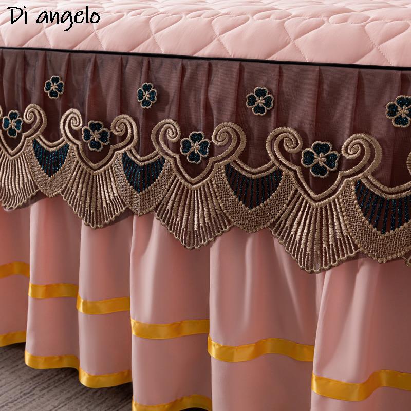 Embroidered Velvet Luxury Bedspread - Wedding Gift - Casatrail.com