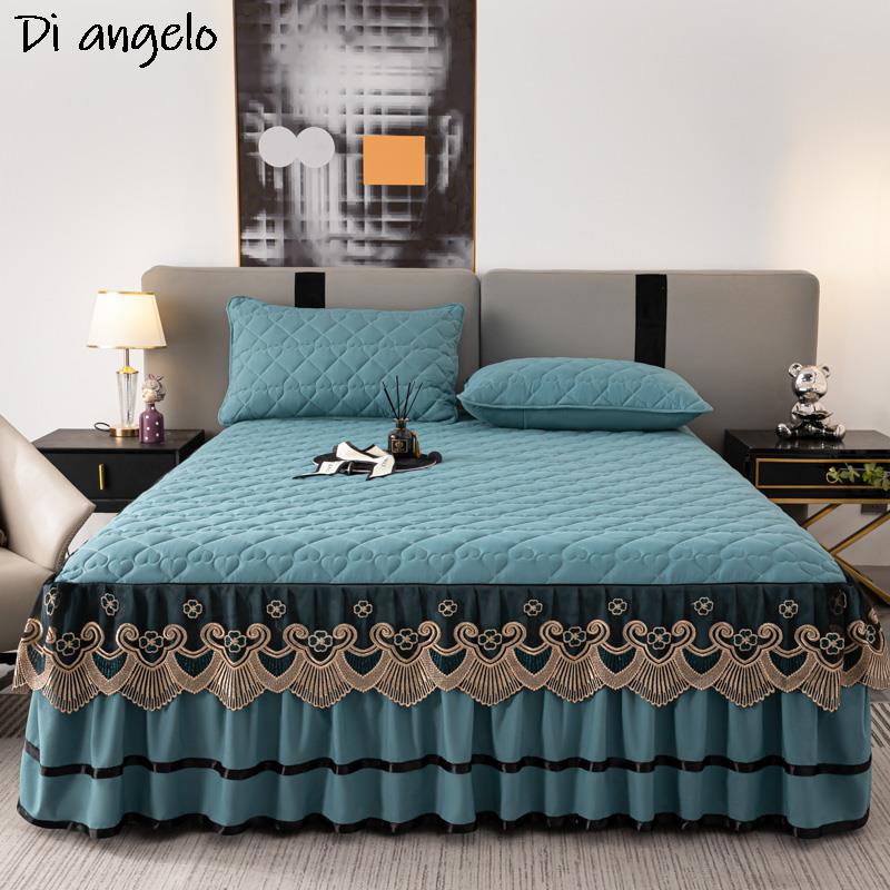 Embroidered Velvet Luxury Bedspread - Wedding Gift - Casatrail.com