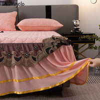 Thumbnail for Embroidered Velvet Luxury Bedspread - Wedding Gift - Casatrail.com