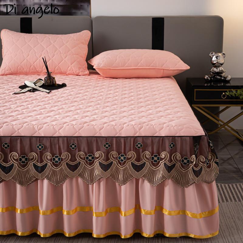 Embroidered Velvet Luxury Bedspread - Wedding Gift - Casatrail.com