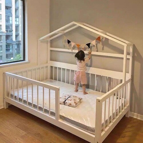 European Style Solid Wood Children's Floor Bed - Casatrail.com