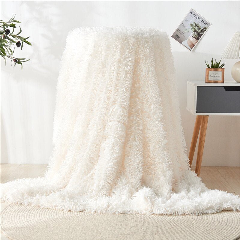 Faux Fur Throw Blanket - Casatrail.com