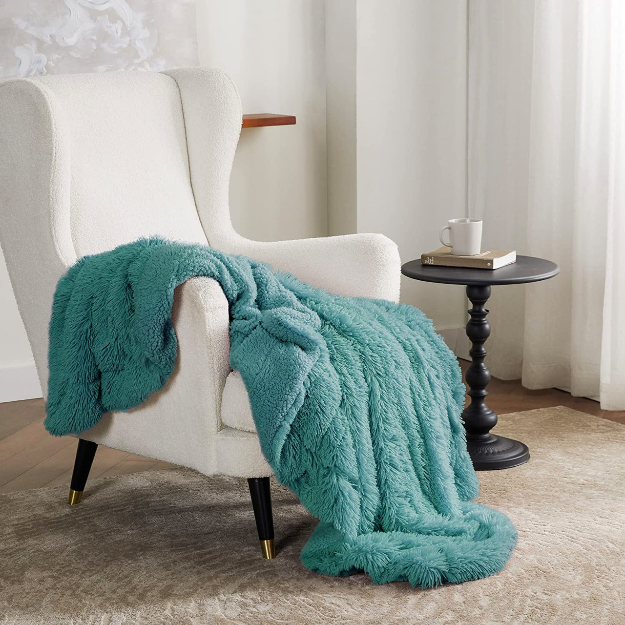 Faux Fur Throw Blanket - Casatrail.com