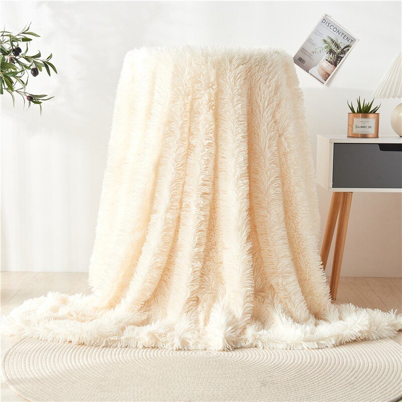 Faux Fur Throw Blanket - Casatrail.com