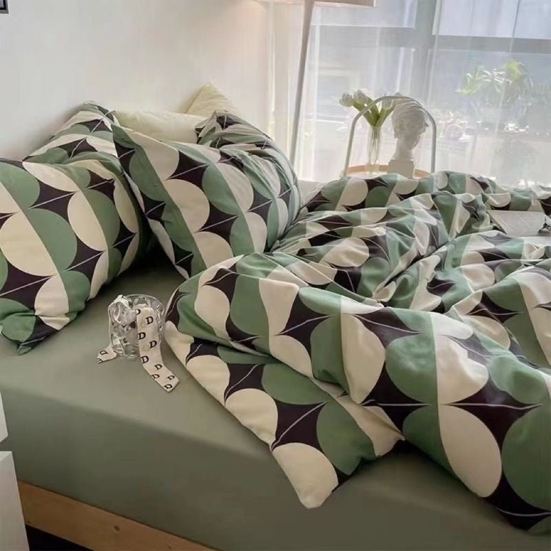 Floral Brushed Bedding Set with Soft Duvet Cover and Comforter - Casatrail.com