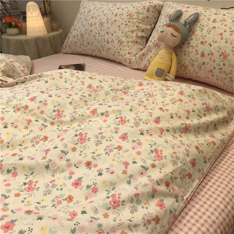 Floral Brushed Bedding Set with Soft Duvet Cover and Comforter - Casatrail.com