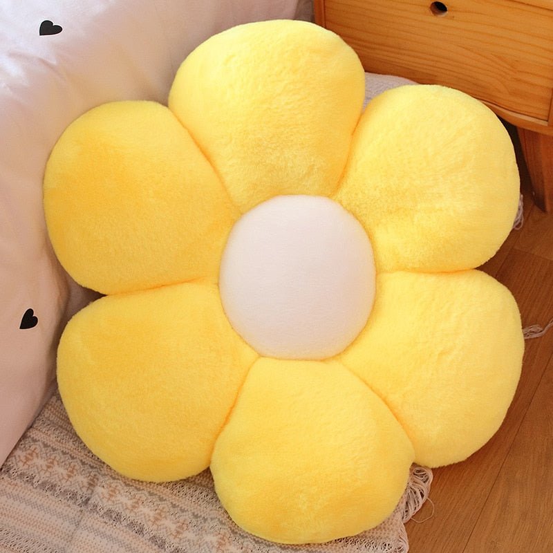 Flower - Shaped Plush Pillow Mat - Casatrail.com