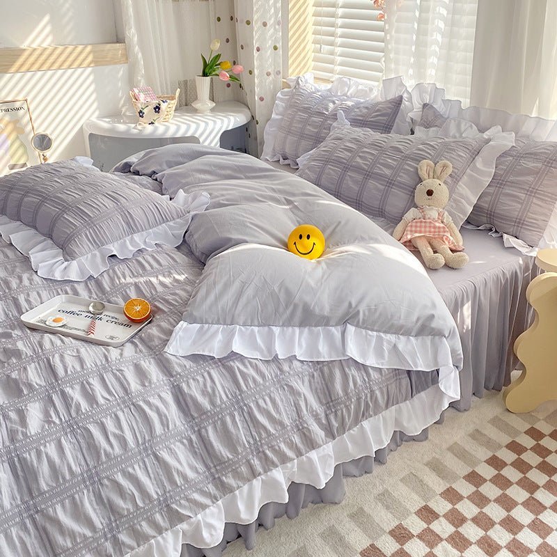 Four - Piece Bedding Set with Quilt Cover - Casatrail.com