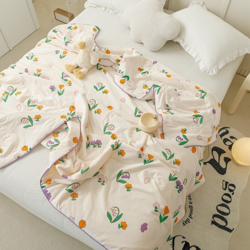 Grade A Cotton Cooling Blanket - Summer Quilt with Soy Fiber Fill - Casatrail.com