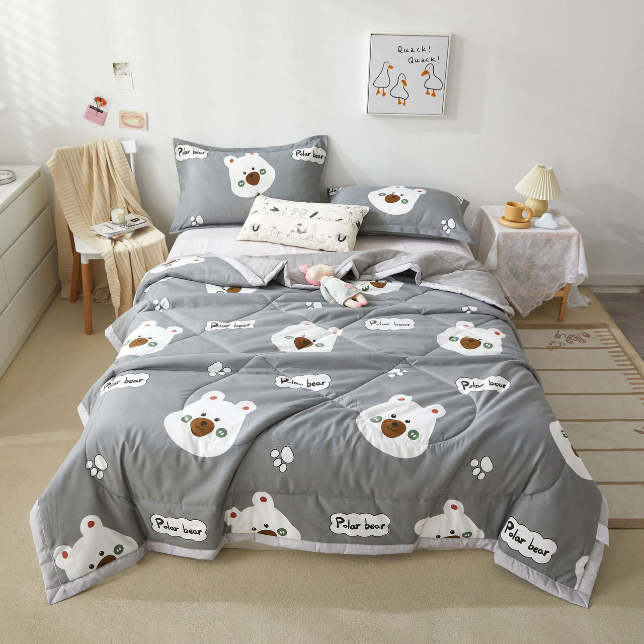 Grey Bear Summer Quilt: Comforter - Casatrail.com