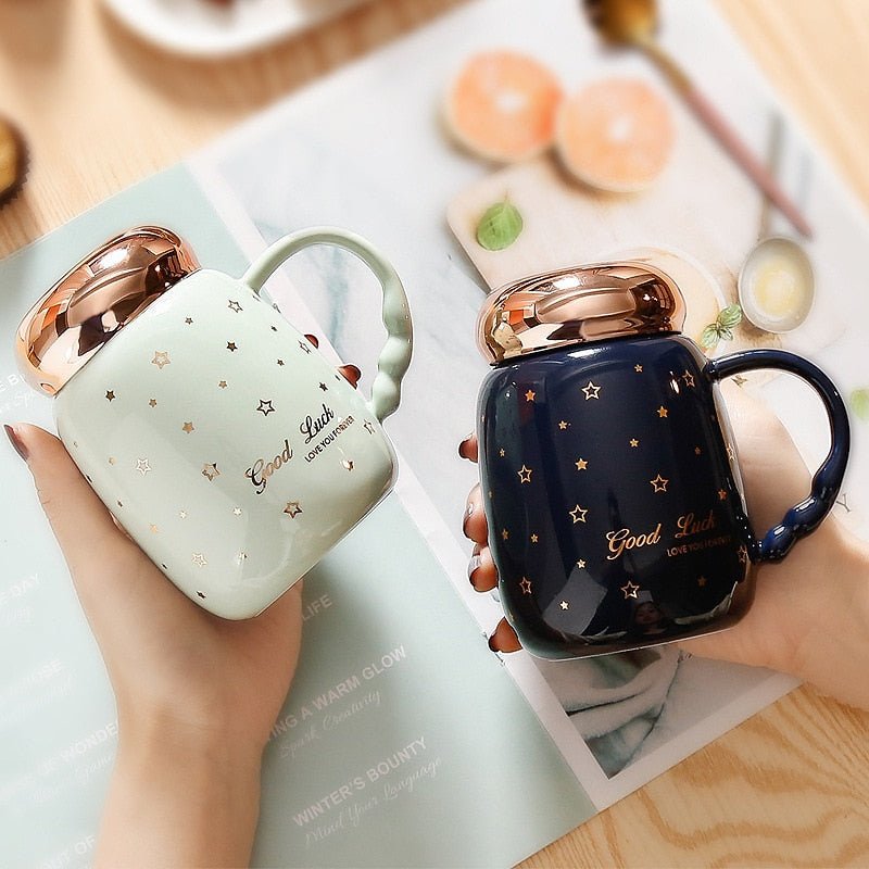 Gypsophila Ceramic Coffee Mug with Creative Handgrip and Lid - Casatrail.com