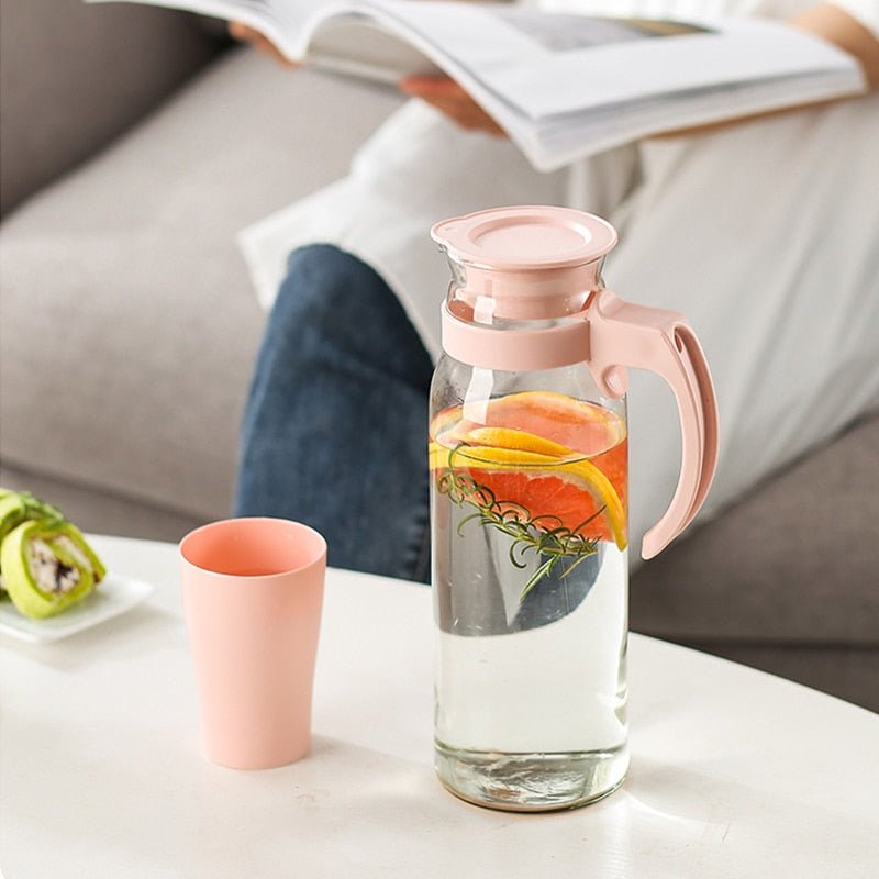 Heat Resistant Glass Water Pitcher with Lid and Handle - Casatrail.com